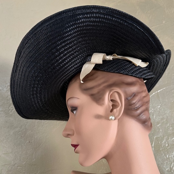FABULOUS 1940s\' BLACK STRAW WIDE BRIM TILT HAT WITH FABRIC FLOWERS AND BOWS main image 8